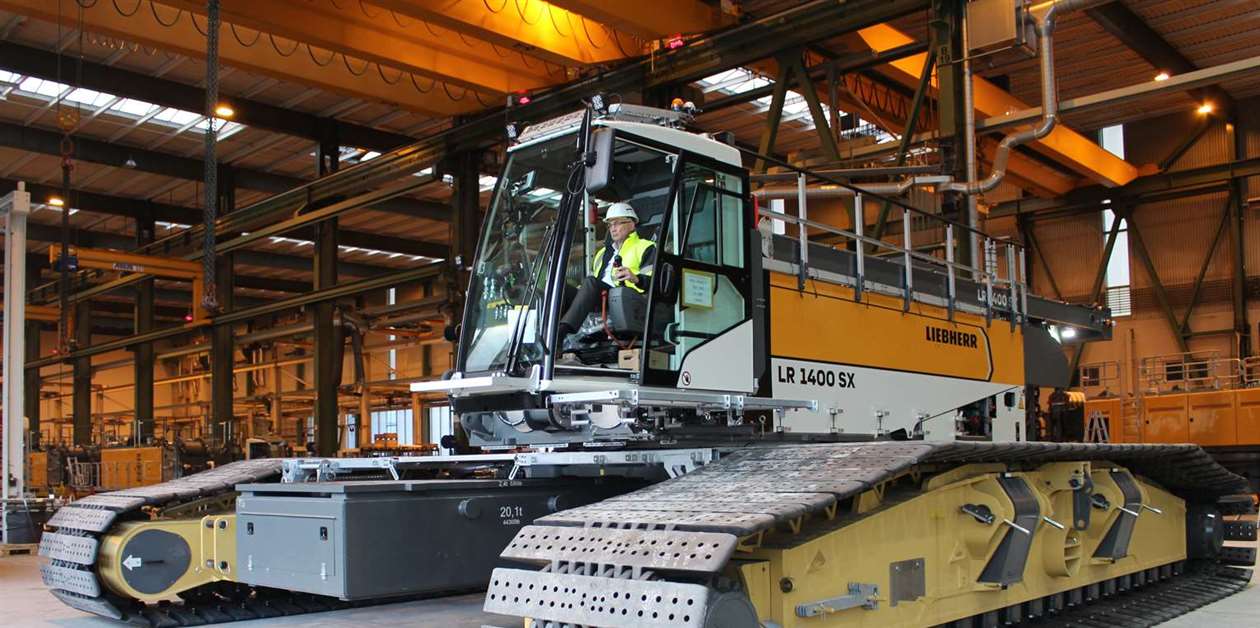 New Liebherr 400 tonne crawler crane - Construction Briefing