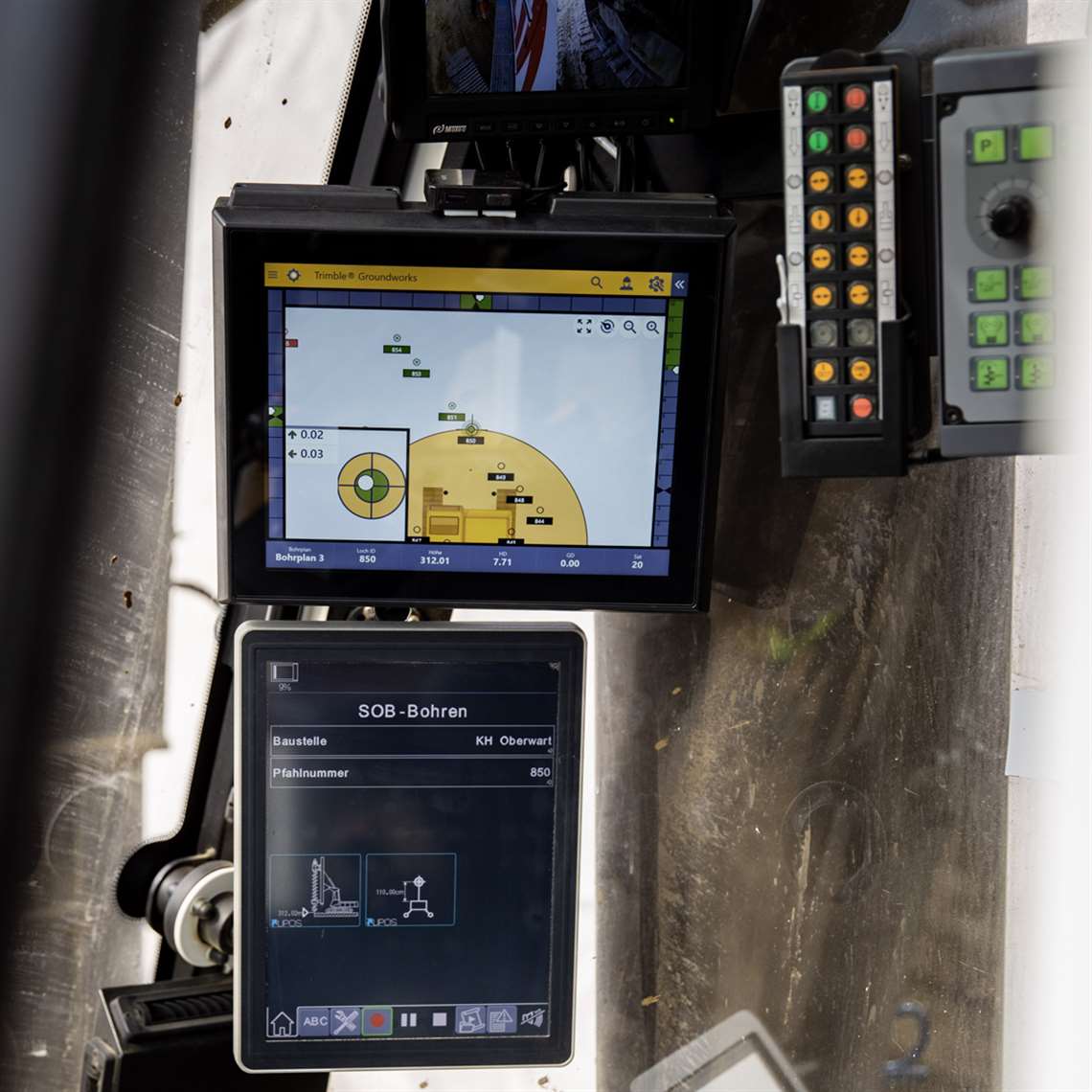 Liebherr's LIPOS positioning system monitor