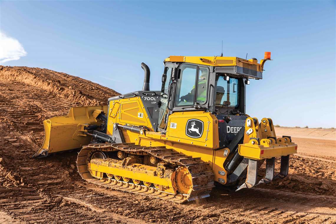 John Deere 700L SmartGrade dozer