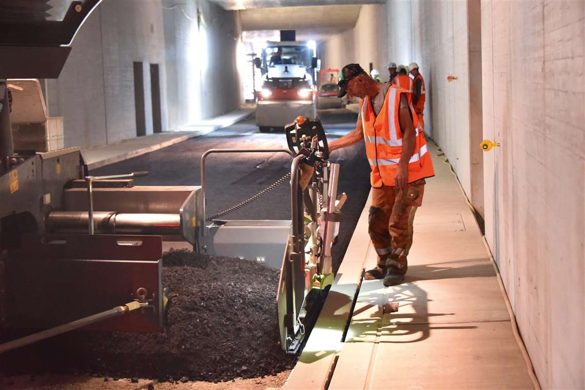 Ham and Vogele machines work on the Karlsruhe tunnel