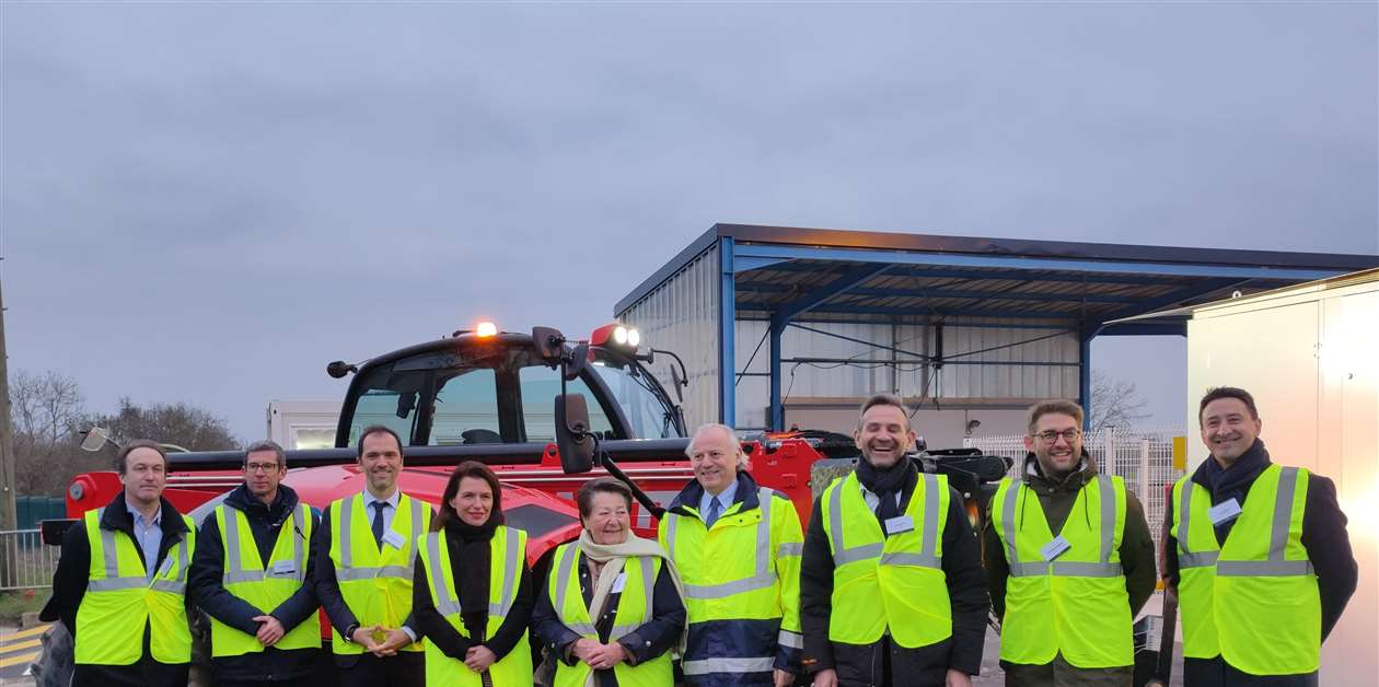 Manitou introduces prototype hydrogen telehandler - Construction Briefing