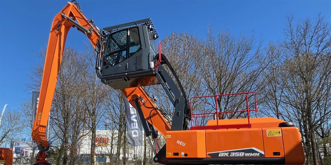 Atlas to build wheeled material handler models for Develon in new ...