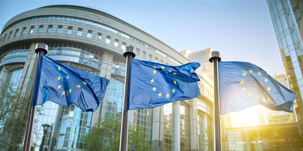 European Union opens anti-dumping investigation into Chinese mobile cranes