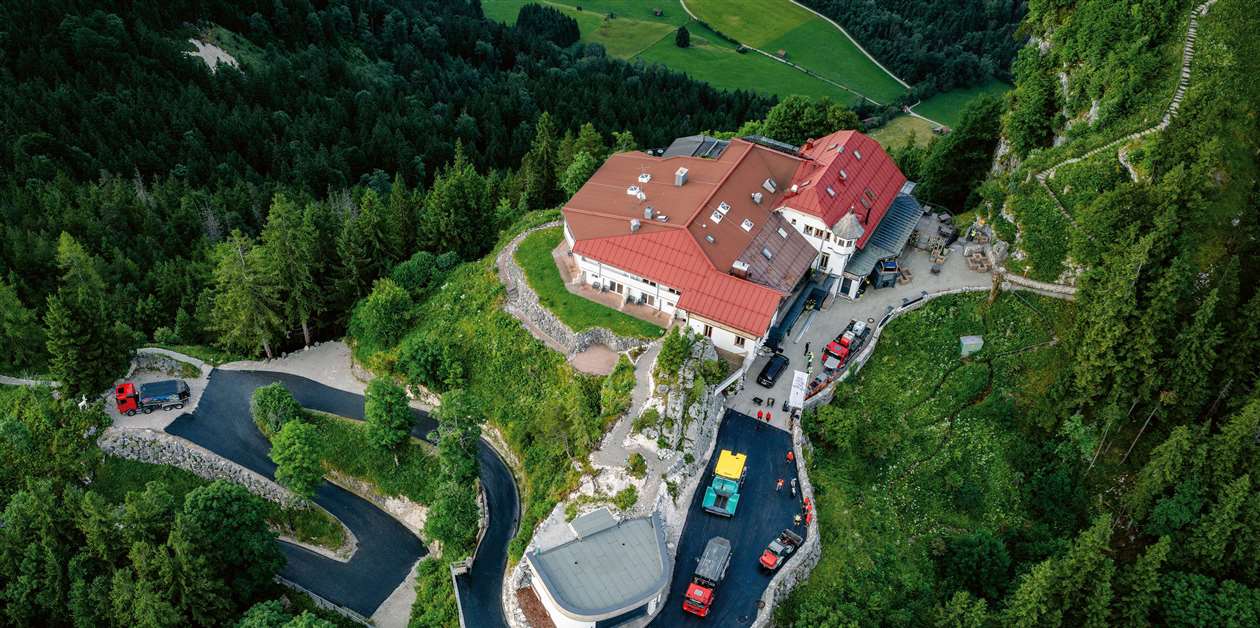 Paving at altitude: Vögele machine renews mountain road in Germany