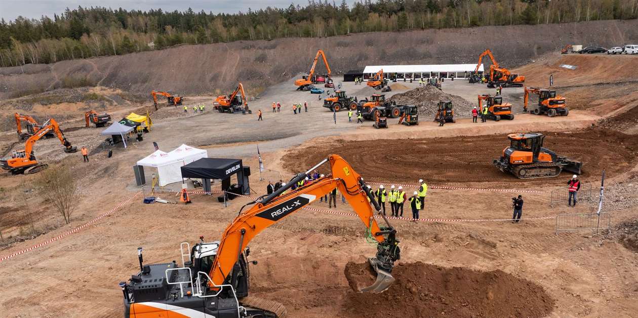 New Develon excavators receive European launch