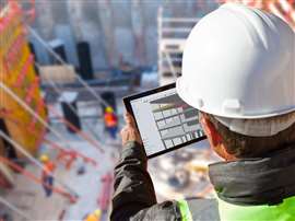 Tablet no canteiro de obras