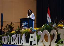 La ministra Claudia Centurión