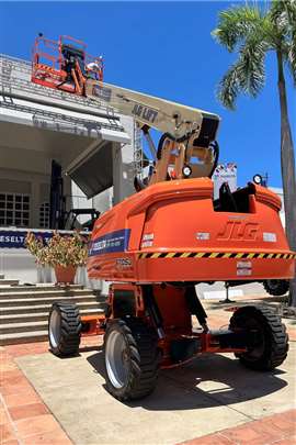 JLG