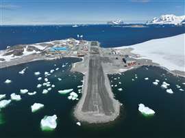 Antarctic runway 