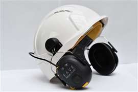 Eave's Focus Lite helmet-mounted headset
