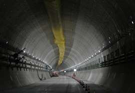 Inside the newly constructed 6.7km-long Tiangxiang Avenue Tunnel, part of the Nanchang-Jiujiang high-speed intercity railway in Nanching City, Jiangxi Province, China. The tunnel has been bored using the ‘Hero’ boring tunnel machine (TBM), built by China Railway Construction Company (CRCC), which launched in November last year. The TBM is the largest shieled tunnelling machine launched on China’s railways at about 134m long with an excavation diameter of 14.8m.