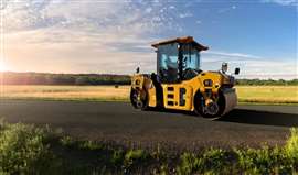 Der CB10 ist Caterpillars größter Tandem-Vibrationsverdichter