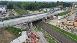 Abbruchtrupps bei der Arbeit an der Slaughterhouse Bridge