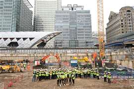 Les équipes célèbrent le début des travaux de construction de One North Quay (Image : Canary Wharf Group)