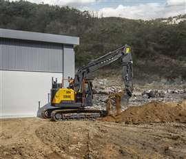 Escavadeira de esteira Volvo EC145