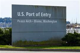 US port of entry sign (Image: Adobe Stock)