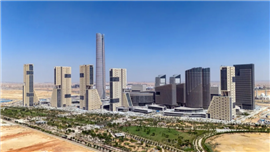 Dans le projet de quartier central des affaires de la Nouvelle Capitale Administrative d'Égypte, l'emblématique tour, haute de 385,5 mètres, s'élève vers le ciel. Avec l'ensemble du personnel du projet désormais sur place, l'équipe est pleinement mobilisée pour faire avancer les travaux d'inspection et de réception du projet.