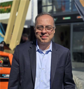 Mahesh Narang, Oshkosh Corp EVP and president of Access