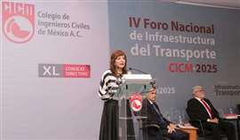 La subsecretaria de Comunicaciones y Transportes de México, Tania Carro Toledo, durante la inauguración del IV Foro Nacional de Infraestructura de Transporte (Imagen cortesía del gobierno de México)