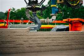 The Instatiq P1 printer lays concrete on-site. Image: Züblin 