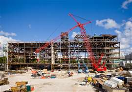 Un cantiere edile negli Stati Uniti in una giornata di sole