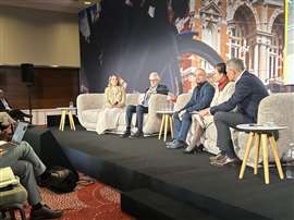 Sesión de trabajo sobre la industria de las ciudades en el evento Bentley Systems Year In Infrastructure 2025.