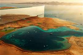 I piani per costruire la città lineare di 170 km dell’Arabia Saudita, la Linea, sono stati “ridimensionati”