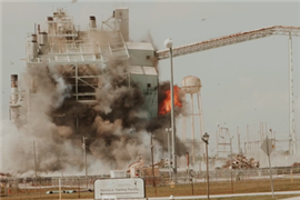 Total Wrecking fait imploser la dernière structure de Lakeland