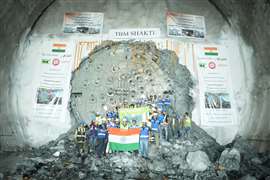 La svolta della TBM segna una pietra miliare per il progetto ferroviario dell'Himalaya