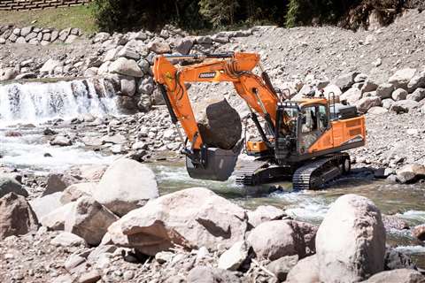 Doosan DX245NHD-7 excavator