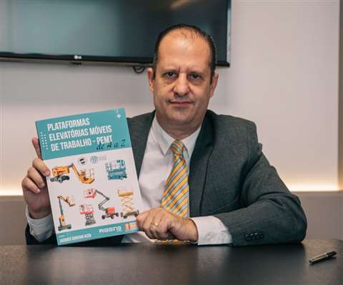 Jacques Chovghi Iazdi