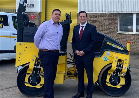 Stuart Truckel (left) Bomag's new managing director