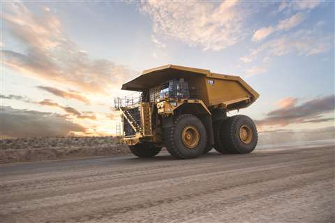 El 798 AC de Caterpillar ofrece una carga útil de 380 toneladas.
