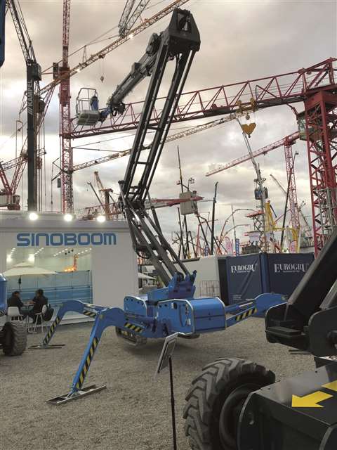 La araña híbrida SPA33HJ es un producto desarrollado por Sinoboom y Falcon Lifts en conjunto.