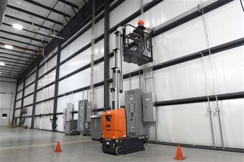 E18MCL de JLG