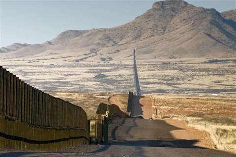 US-Mexico border wall