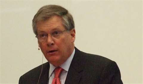 Doug Oberhelman Caterpillar's chairman & CEO.