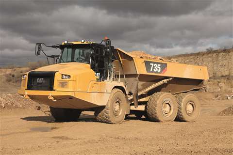 CAT 735