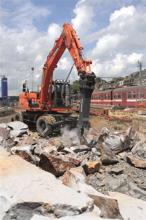 DXB100H_breaker_demolition