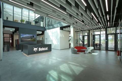 Doosan Bobcat's new European headquarters in Dobříš, Czech Republic Interior