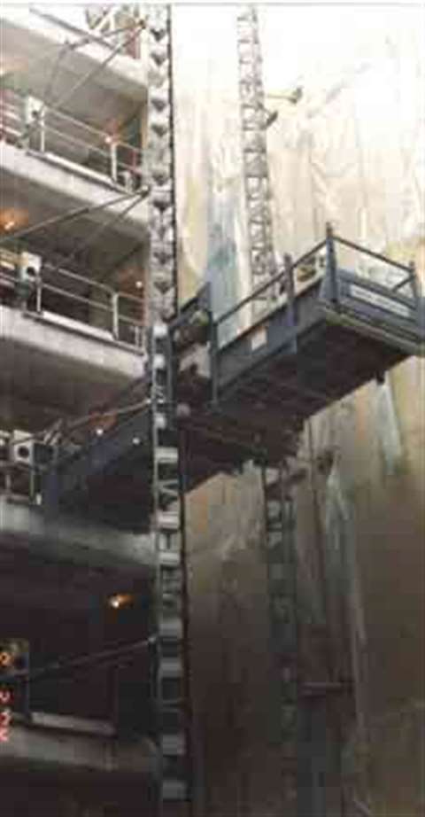 Contractor Skanska is renting two Geda 1500 Z/ZP transport platforms from Norwegian rental company E