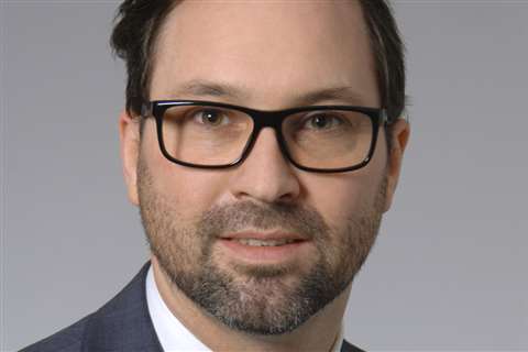 Florian Mayer, Senerior Director Sales & Marketing EMEA