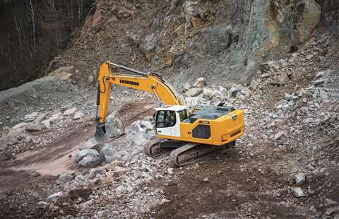 liebherr-r938-stageV-crawler-excavator
