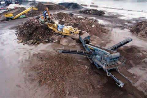 Blue Machinery's new Chieftain 1800 Triple Deck screen has a maximum output of 500 tonnes/hour, depe