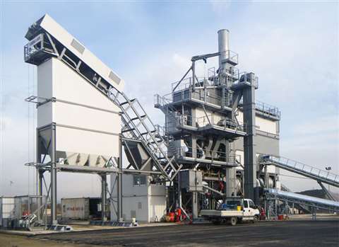 An Ammann SpeedyBatch 280 plant is meeting the formidable challenge of producing 870,000 tonnes of a