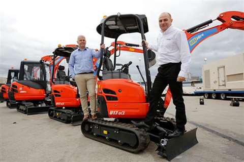 Dave Roberts, managing director (left), Kubota UK; and Darron Cavanagh, managing director sales, sou