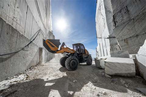 04 Function focused styling delivers on the CASE brand_s pragmatic innovation philisophy