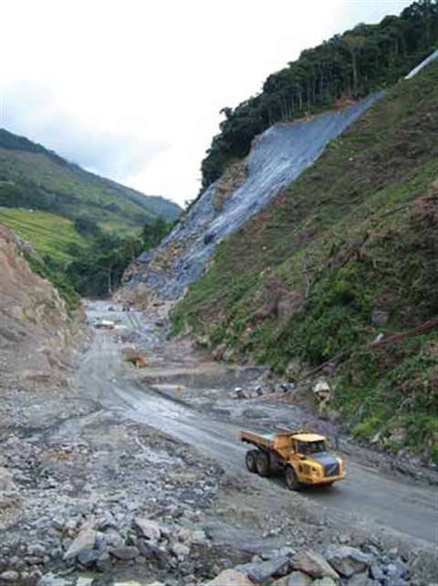 Excavation work on the Porce III HEP main dam is now complete.