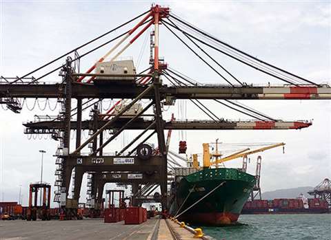 A Vinci-led joint venture has won a US$ 147 million contract to extend the port of Kingston, Jamaica